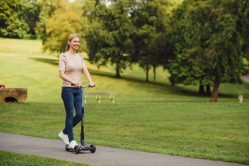 ULTIMUM LIGHTS scooter, 125/90 mm extra wide, ABEC 7, 3-wheel, height-adjustable, LED light module, grey