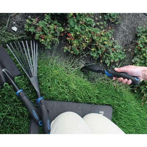2-piece aluminum tree shears including 4-piece garden tool set
