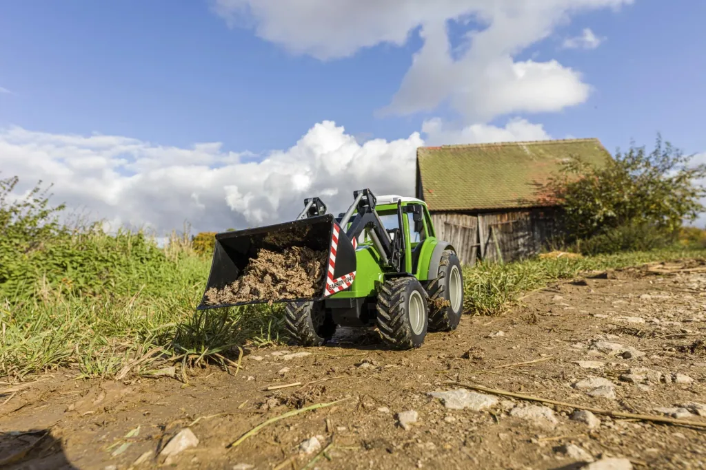 RC tractor with front loader 2.4 G 100% 1:16