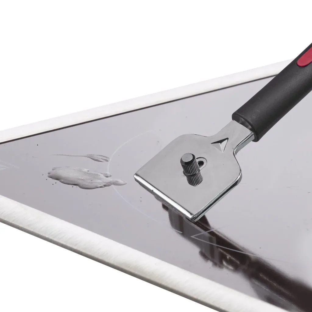 Glass ceramic hob and cleaning scraper "Gallant"