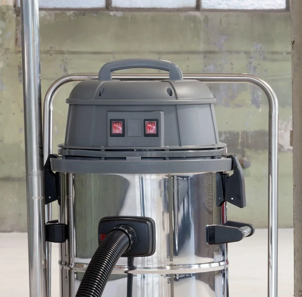Aspirateur eau et poussière N55/2