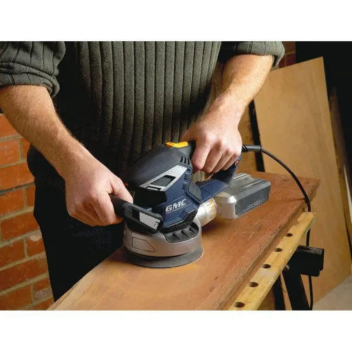 430 W eccentric sander with 2 sanding pads, 150 mm