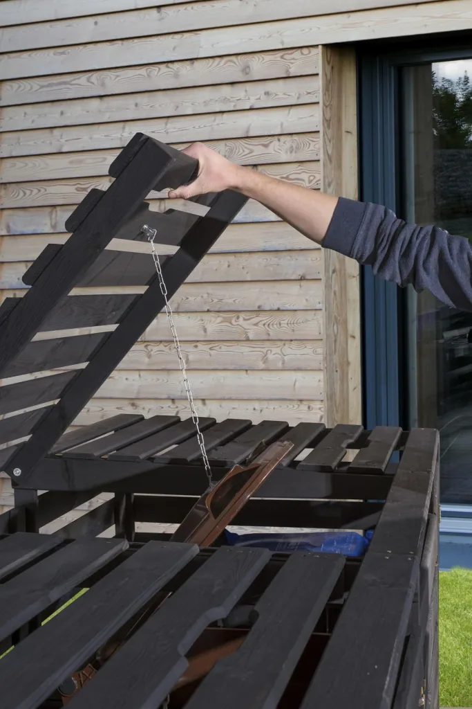 Garbage can box for 2 tons of 240 L each, anthracite impregnated