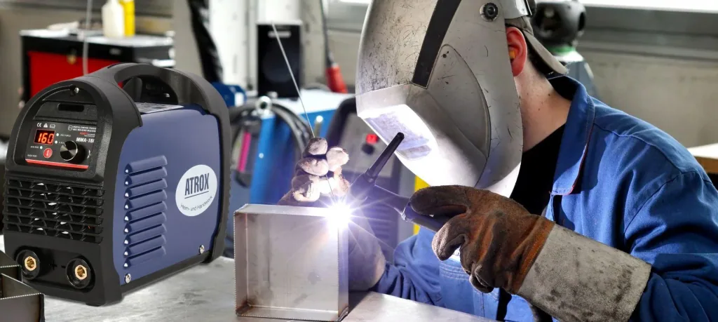 Electrode welding machine including 4-piece accessory set