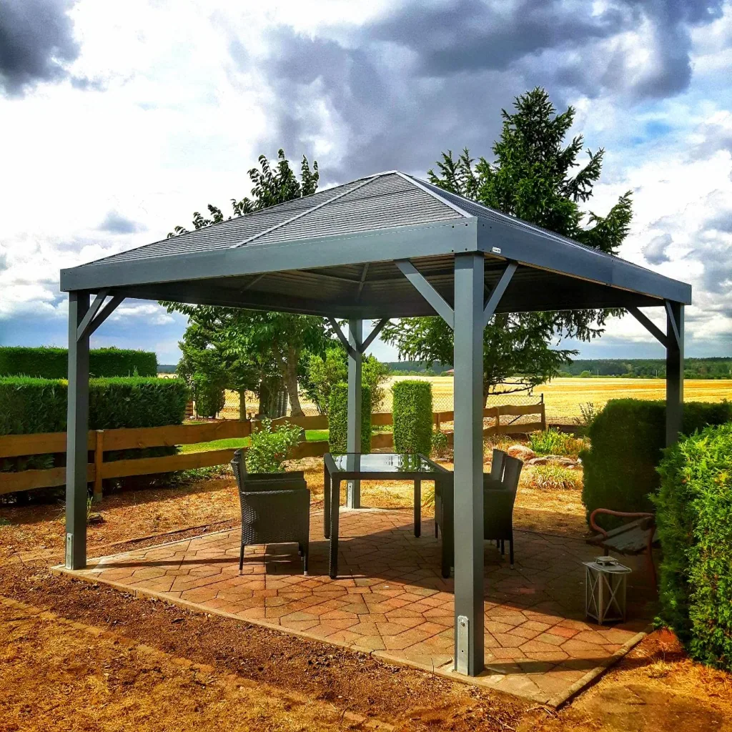 Pavillon Sojag South Beach 12 x 12