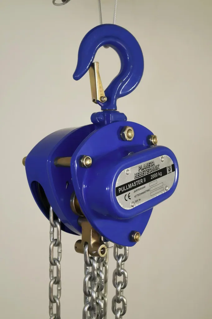 Spur gear hoist Pullmaster-II 0.5, load capacity 500 kg, 1-fall, stroke 3.0 m, operating length 2.5 m