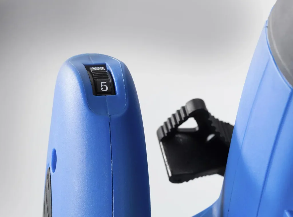 Professional router 1600 W with electronic speed control