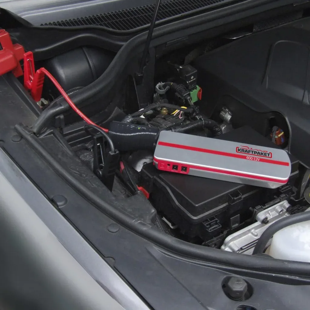 Jump starter 12 Volt 18,000 mAh 600 A