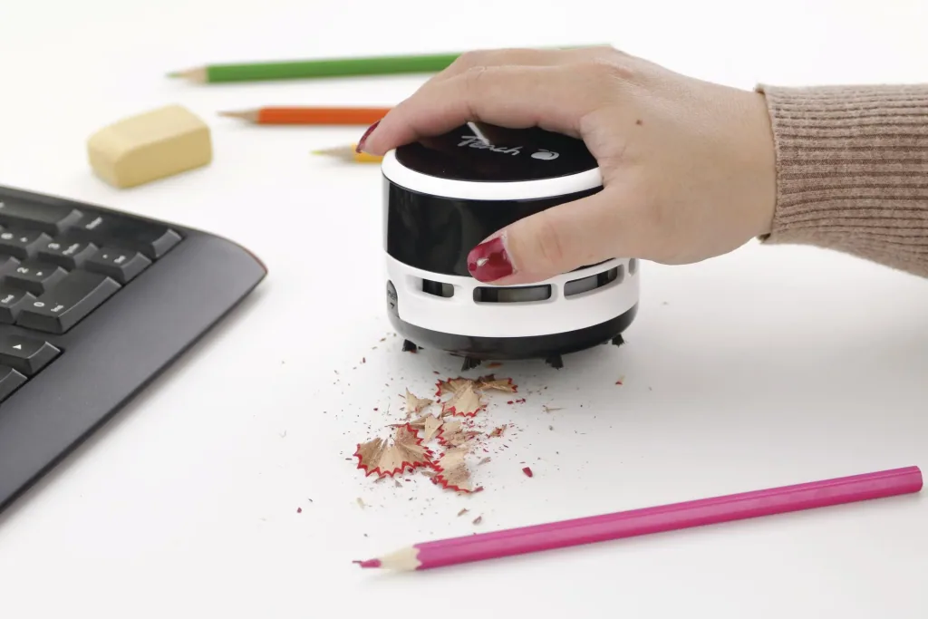 Mini table vacuum cleaner, cordless, battery-operated