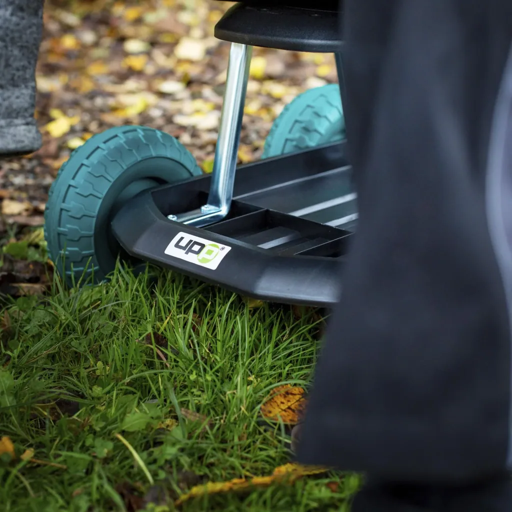 Garden rolling seat                                                                                                         Ergonomic - back-friendly