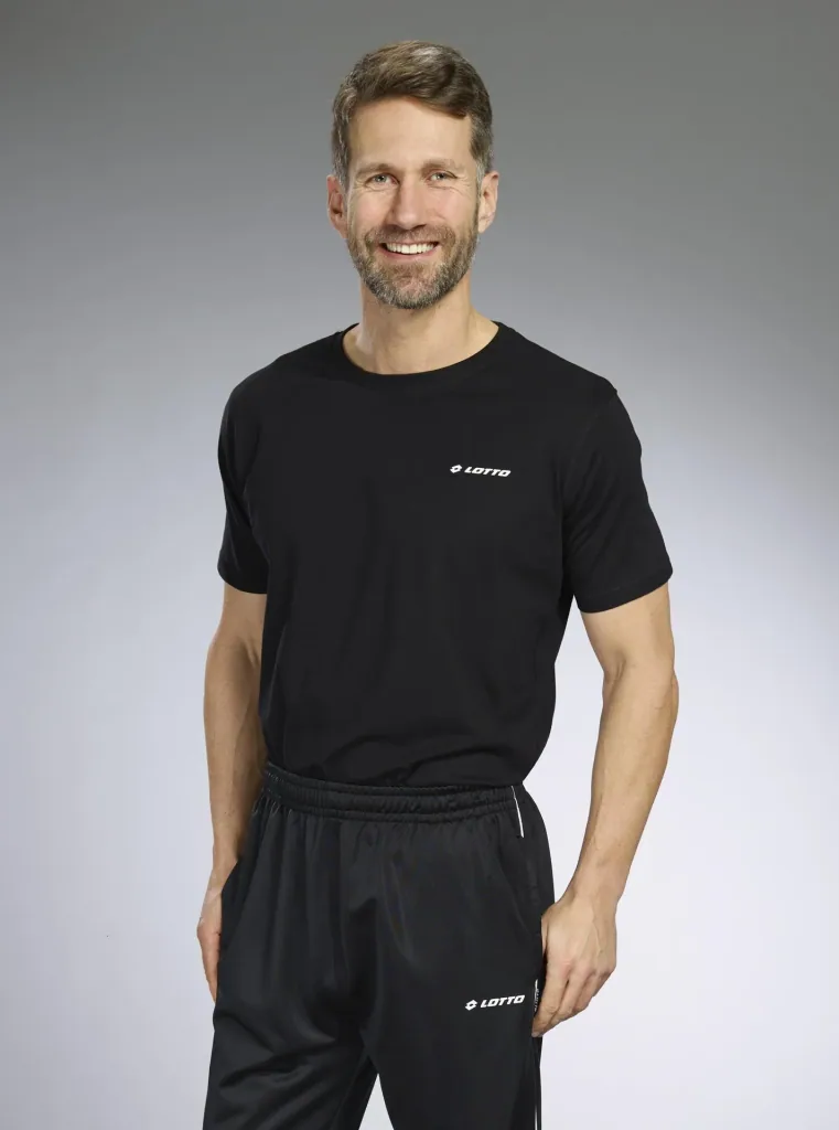 T-shirts in a double pack, color black, size M