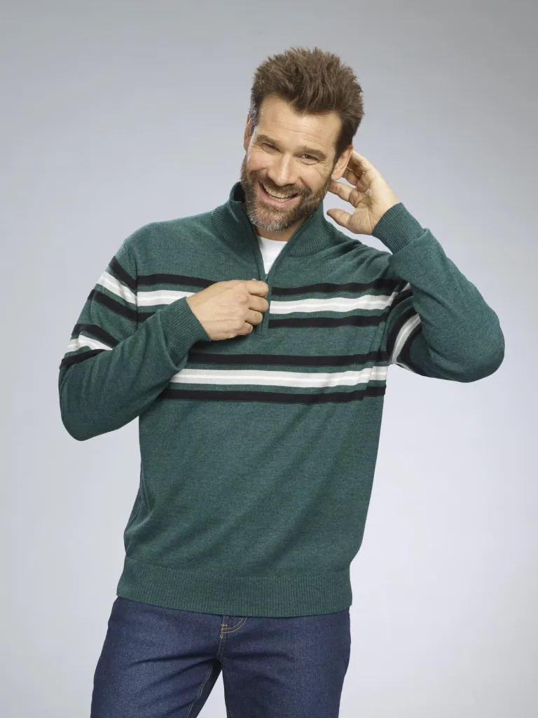 Sweater with stripes, color green, size M