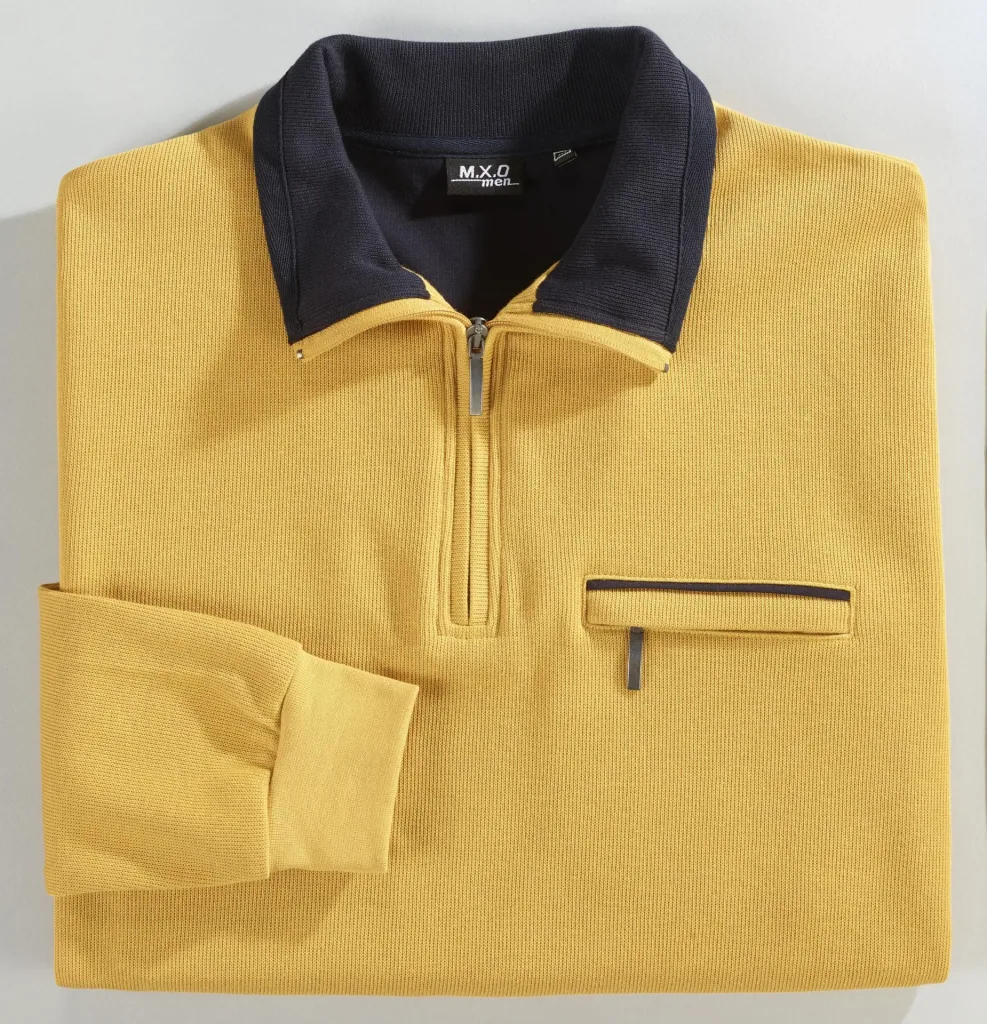Sweatshirt with zipper, color yellow, size M