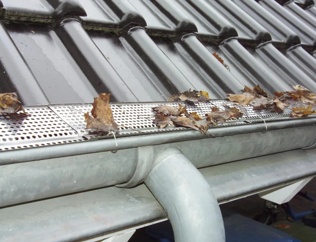 Stainless steel gutter guard 6 plates each 50 cm long/ 15 cm deep