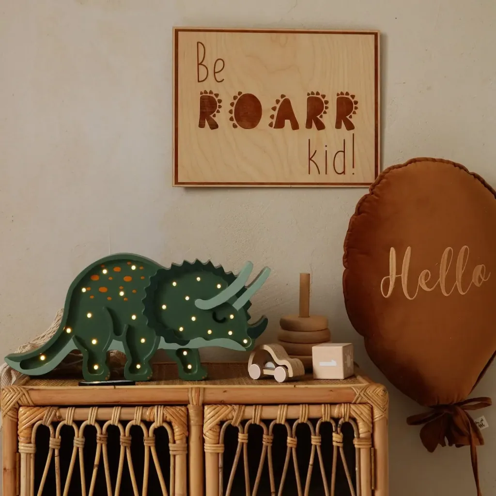 Little Lights Veilleuse pour enfants, lampe nocturne dinosaure Triceratops - 100% pin naturel, couleur: vert militaire