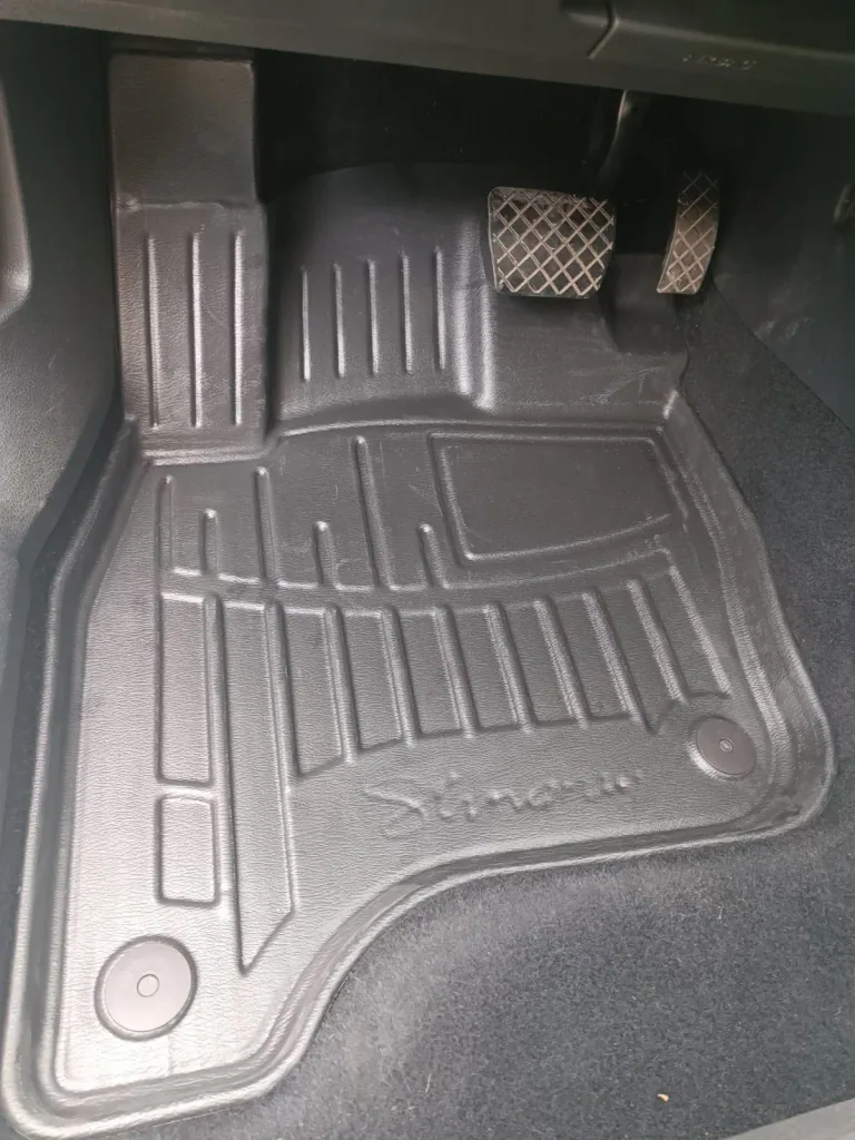 3D pour VOLKSWAGEN e-Golf (2014-2020), sur mesure, avec rebords hauts