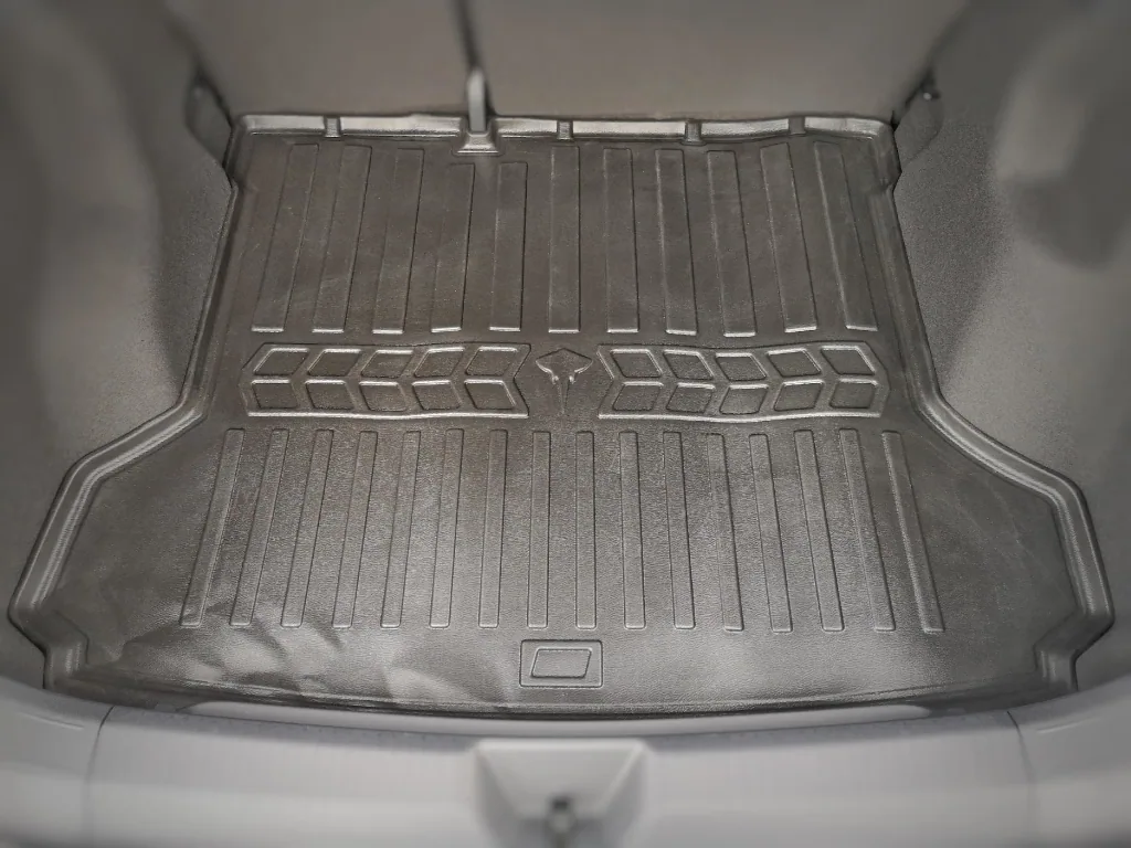 Tapis de coffre 3D, protection sur mesure avec œillets en polyuréthane pour ID.4 (2020-...)