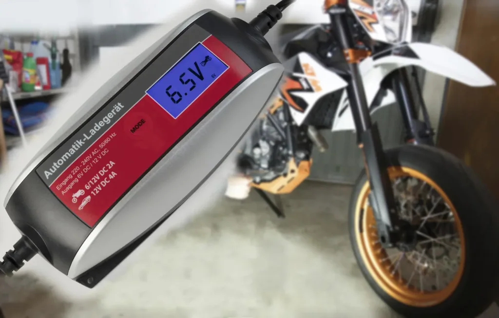Chargeur LCD Smart 6/12 Volts