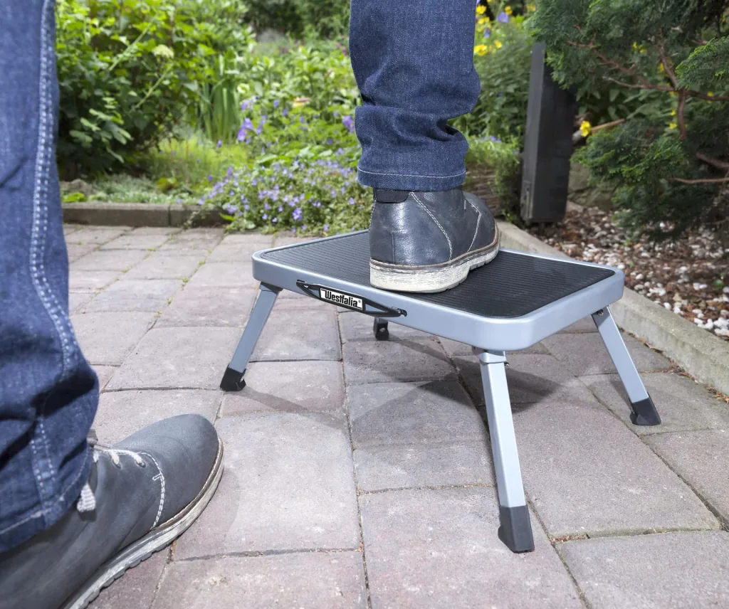 Tabouret pliable à une marche, gris