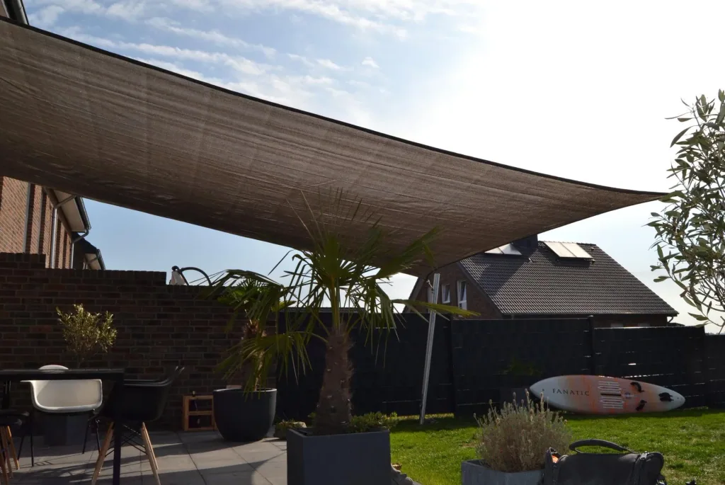 Voile d'ombrage carrée en HDPE, grise, 300 x 500 cm