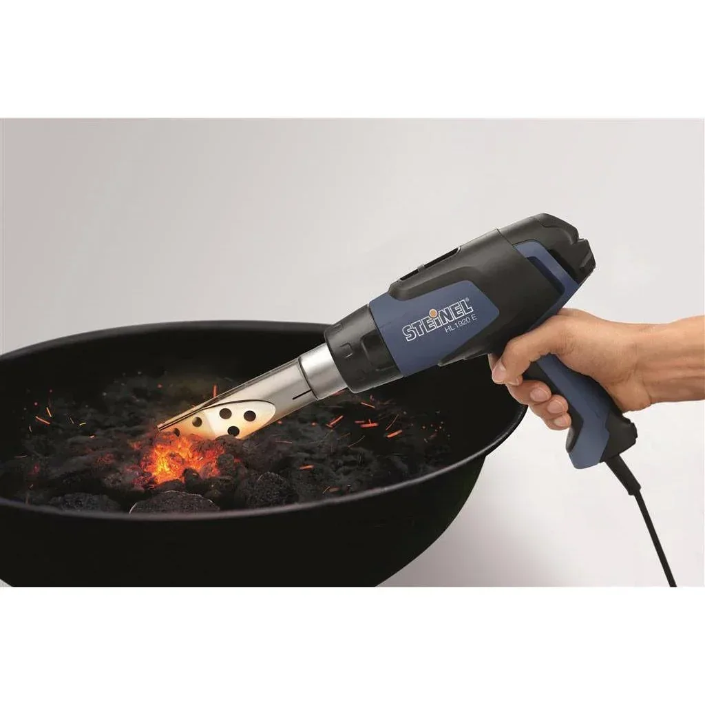 Hot air dryer HL 1920 E in the case