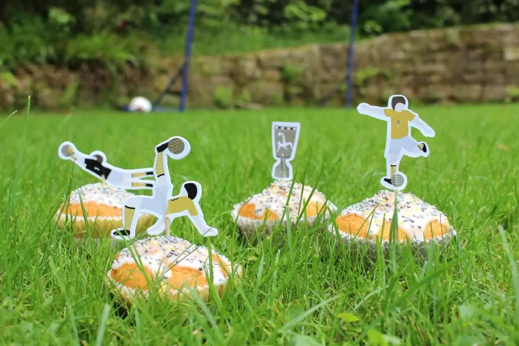 Ava & Yves Cadeau Sacs en papier Football