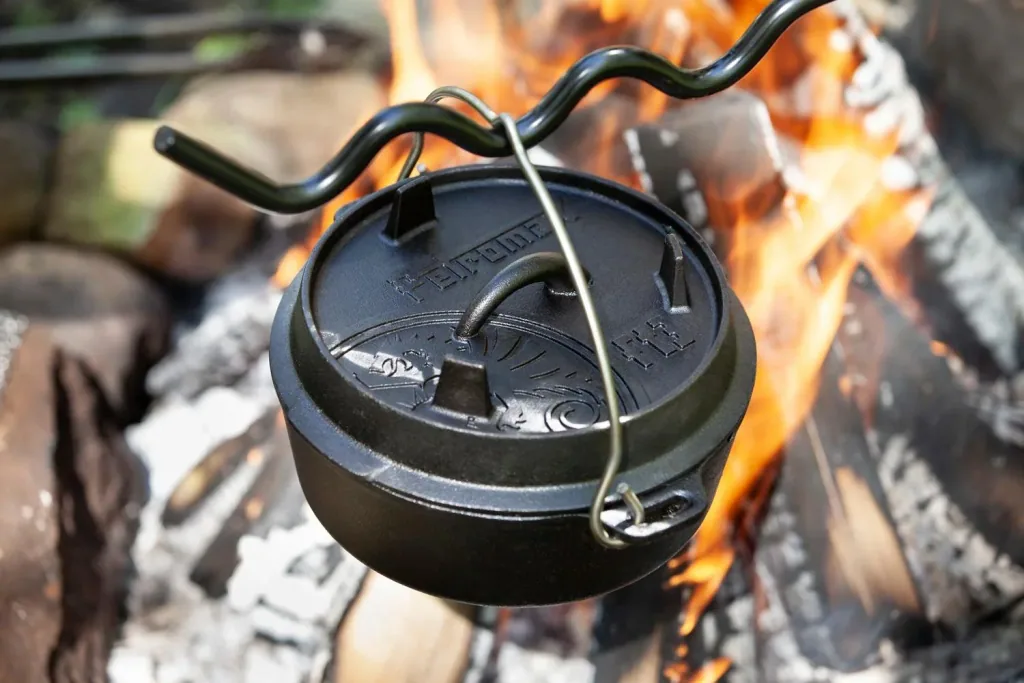 Dutch oven (3 qt) flat bottom (without feet)