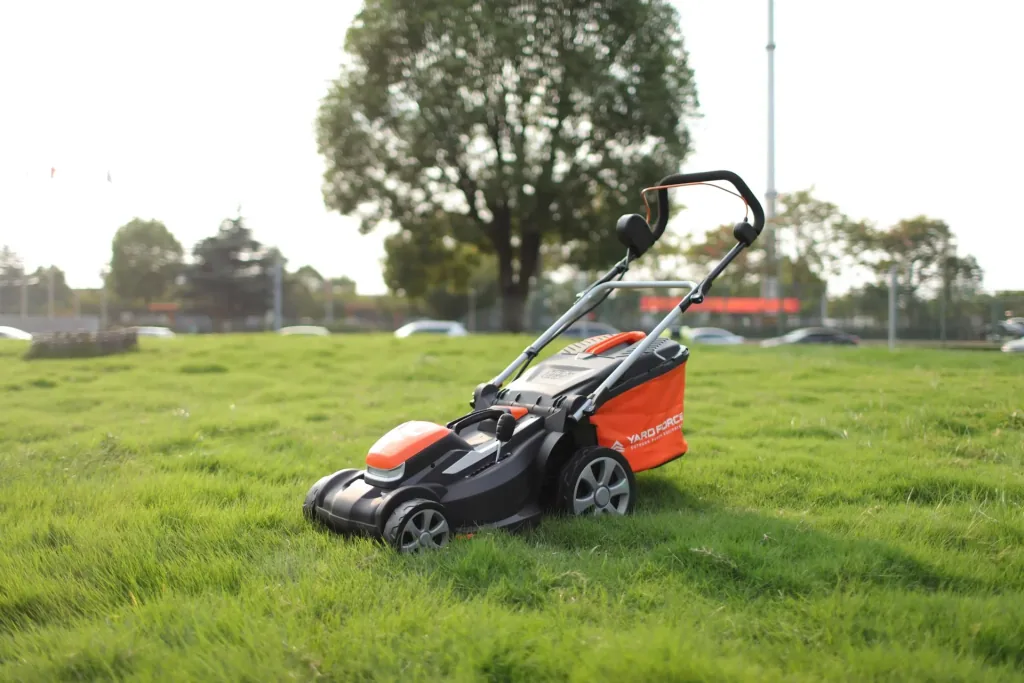LM G37A 40 V cordless lawn mower