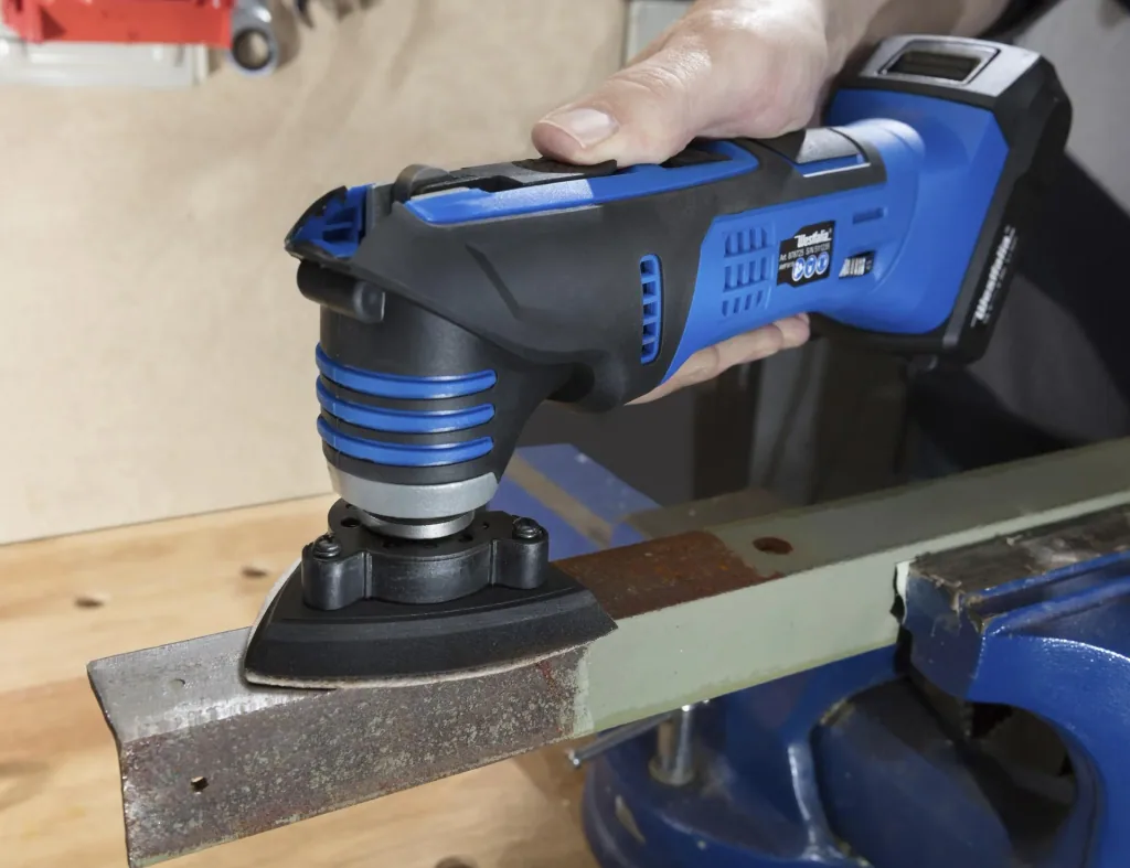 Outil multifonction sans fil AMFW18, 18 V Li-Ion (sans batterie ni chargeur)