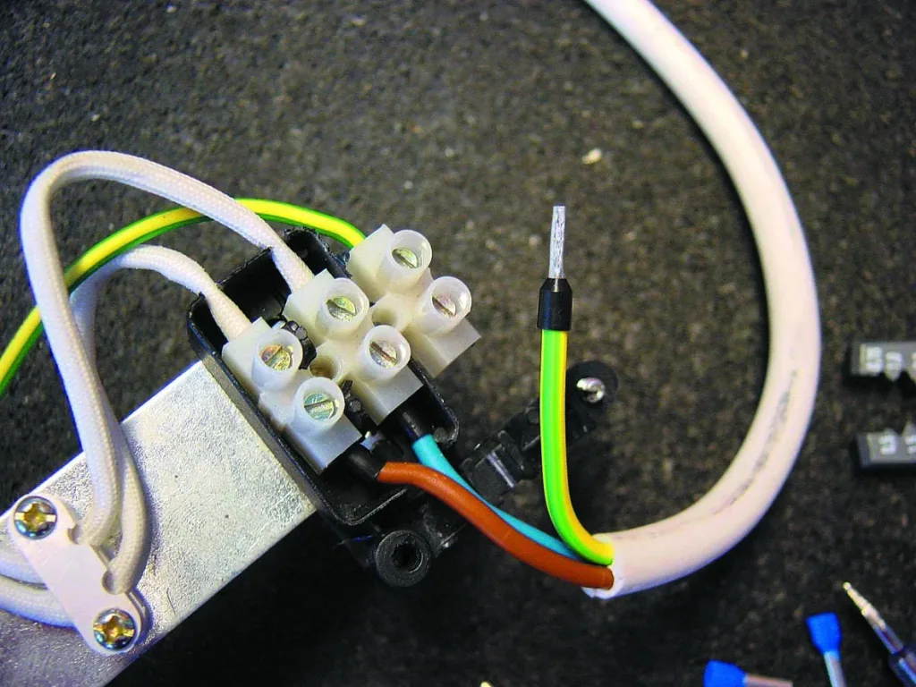 Wire end ferrules crimping pliers up to 16 mm²