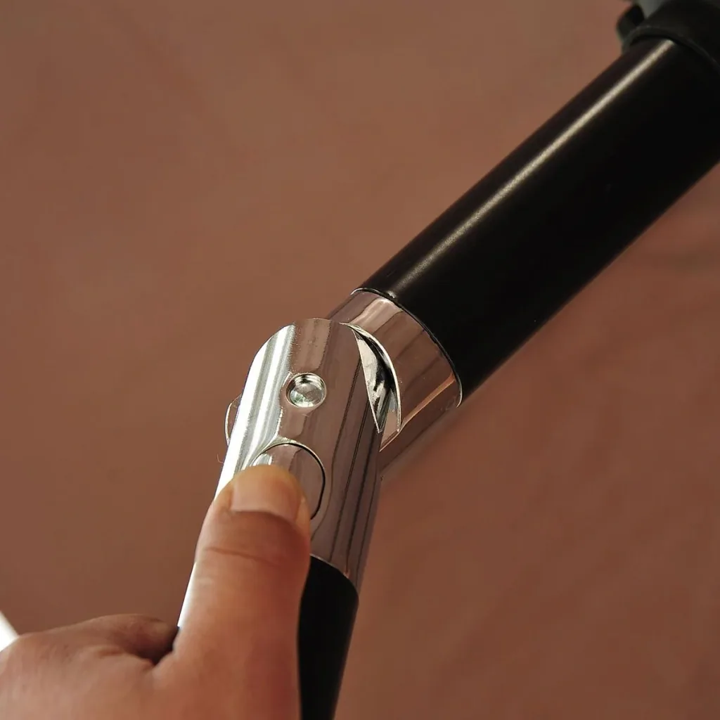 Folding umbrella with hand crank brown/black