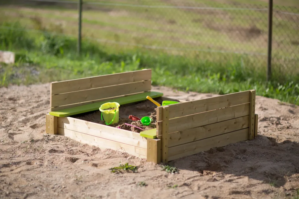 Deluxe Sandpit