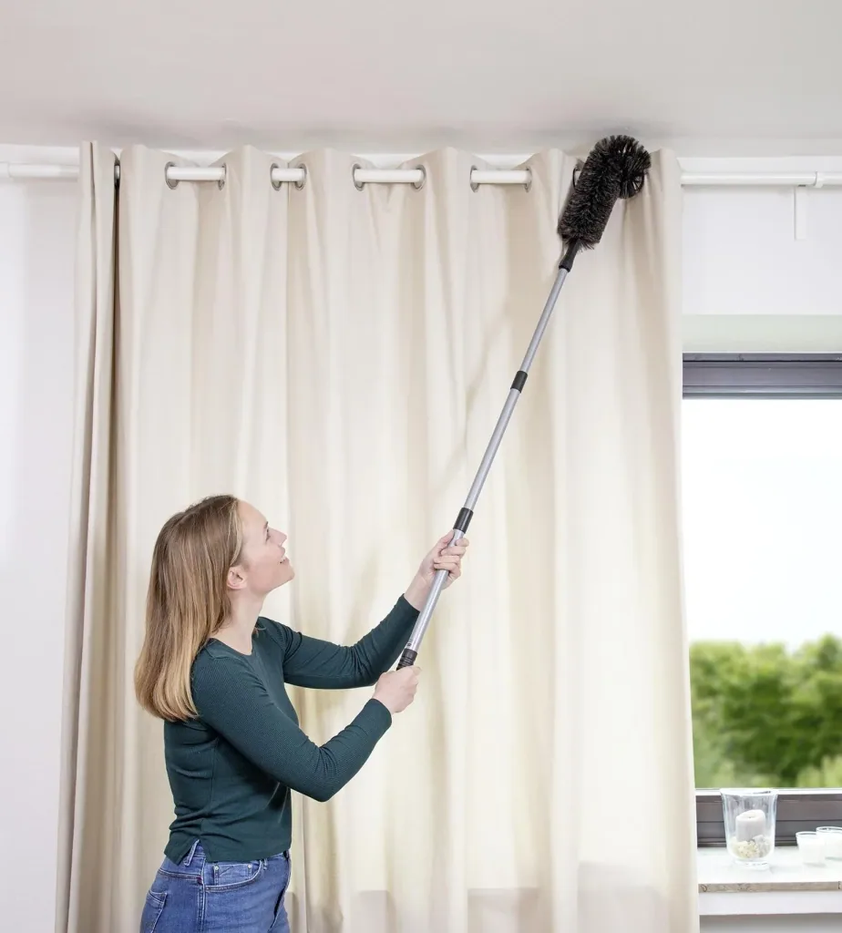 Goat hair dust broom with telescopic handle