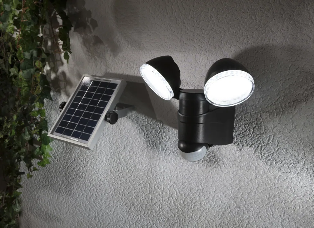 Duo spotlight with solar panel and motion detector