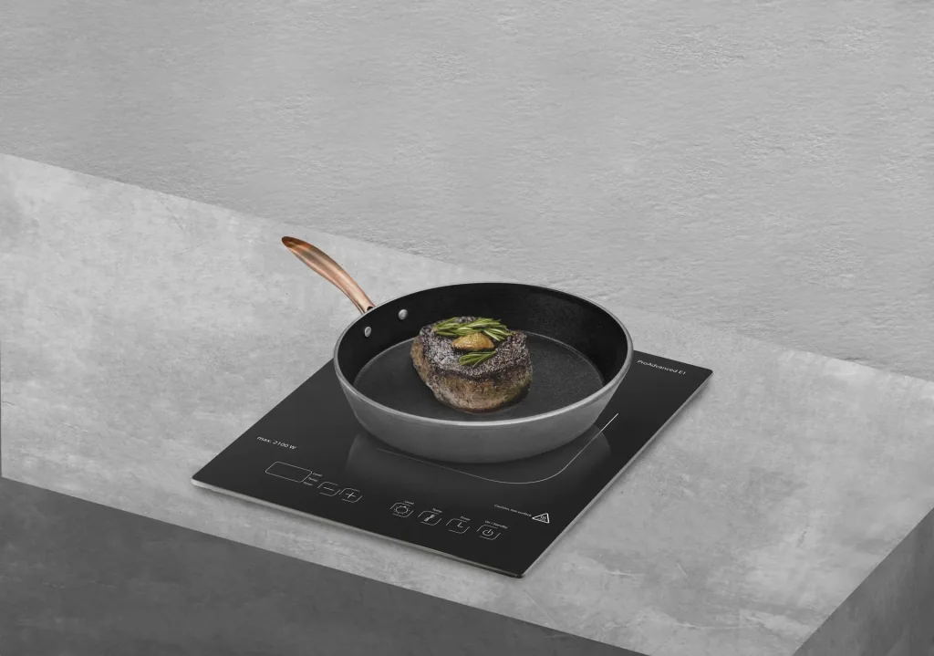 Single induction hob "ProAdvanced E1", 12 temperature levels, Ø 12-24 cm, 2100 watts