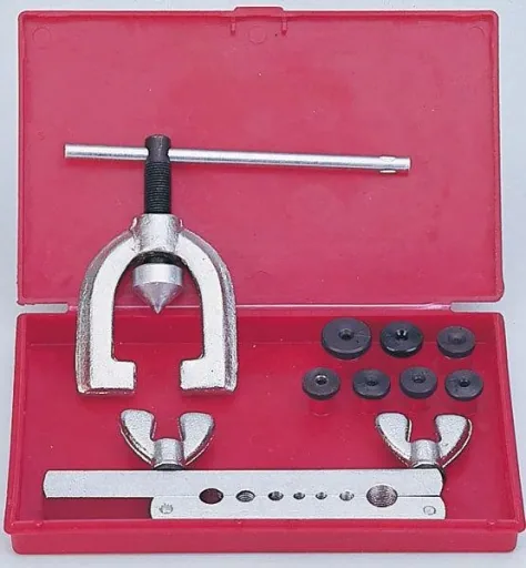 Flaring tool for copper/light metal pipes