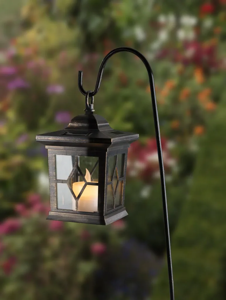 Antique solar LED lantern