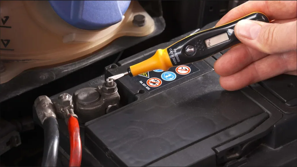 Voltage tester, 1-pole with LCD display, 12-220 V AC/ 12-36 V DC