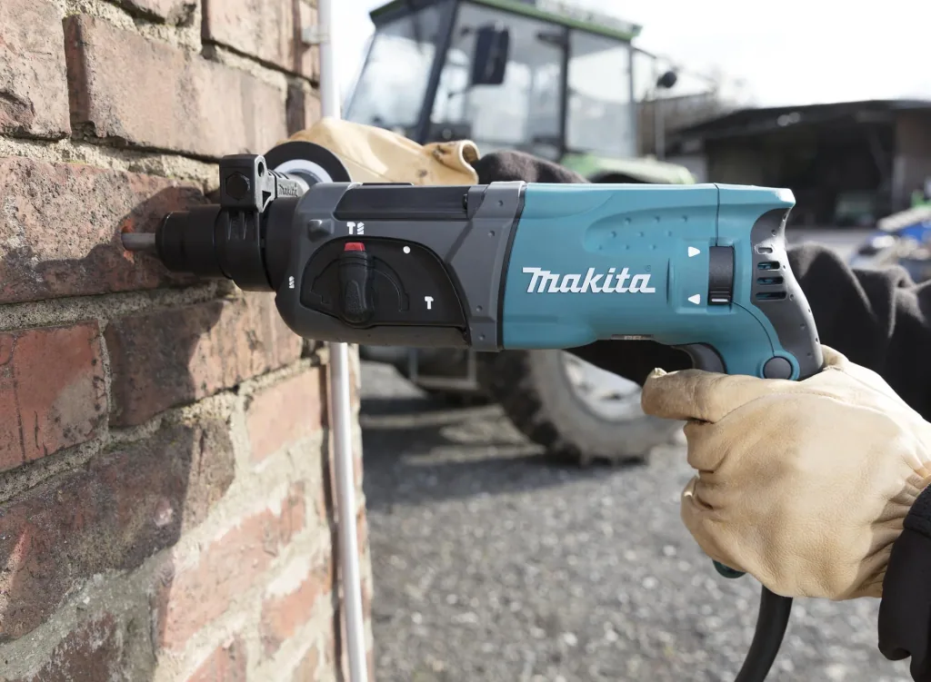 780 W electronic hammer drill HR2470