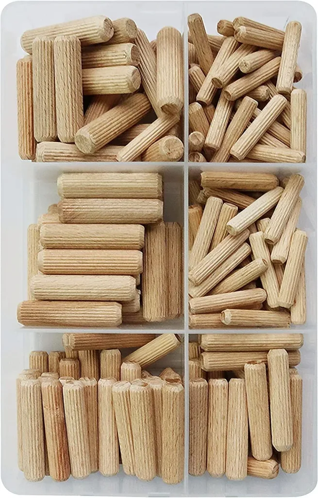 Wooden dowel assortment, 190 pieces